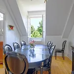 La Maison Particuliere Versailles