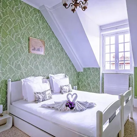 La Maison Particuliere